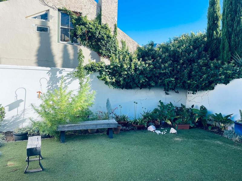 To Let 2 Bedroom Property for Rent in Franschhoek Western Cape
